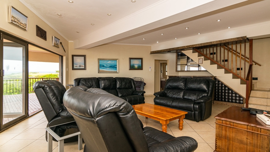6 Bedroom Property for Sale in Tugela Mouth KwaZulu-Natal