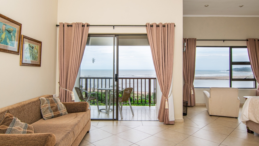 6 Bedroom Property for Sale in Tugela Mouth KwaZulu-Natal