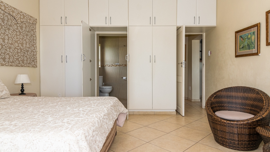 6 Bedroom Property for Sale in Tugela Mouth KwaZulu-Natal