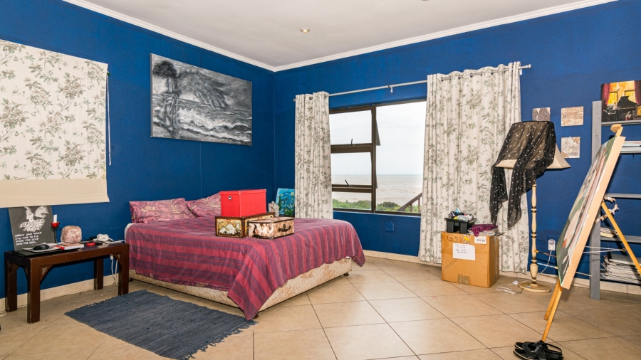 6 Bedroom Property for Sale in Tugela Mouth KwaZulu-Natal