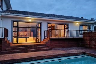 6 Bedroom Property for Sale in Tugela Mouth KwaZulu-Natal