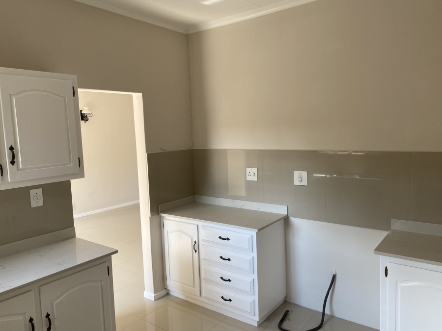 To Let 2 Bedroom Property for Rent in Howick KwaZulu-Natal