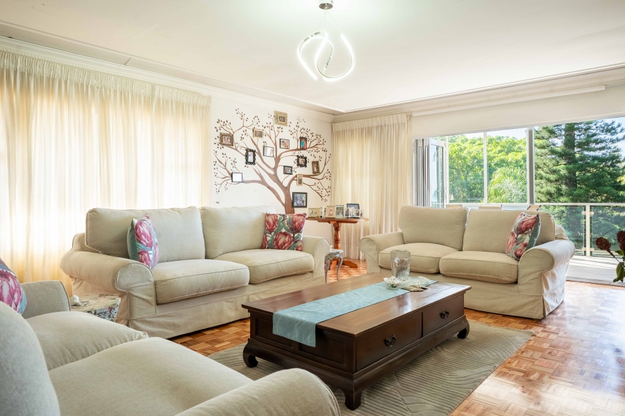 4 Bedroom Property for Sale in Amanzimtoti KwaZulu-Natal