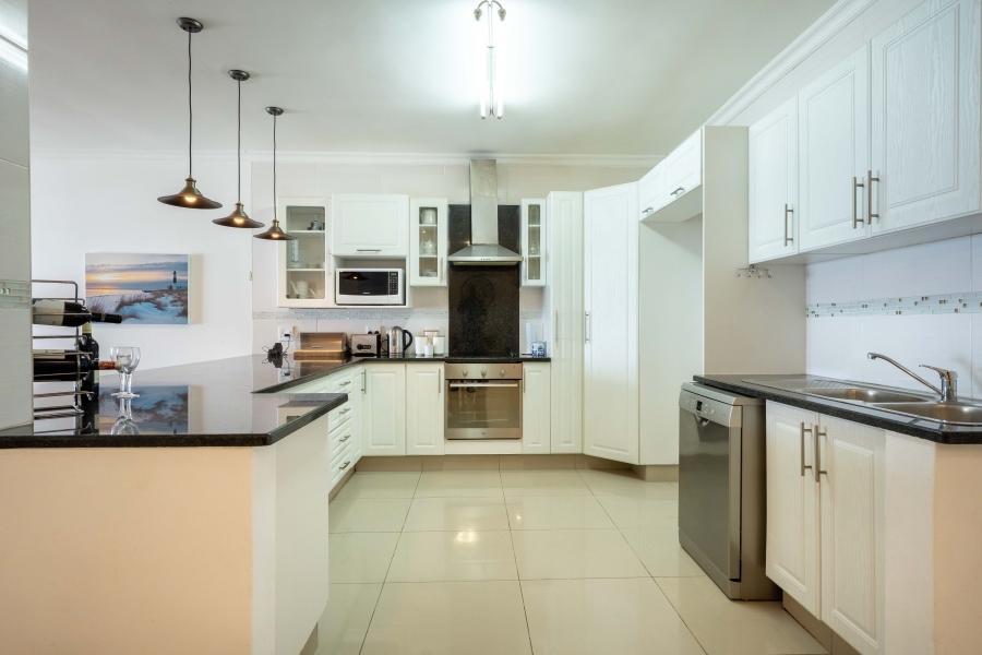 3 Bedroom Property for Sale in Amanzimtoti KwaZulu-Natal
