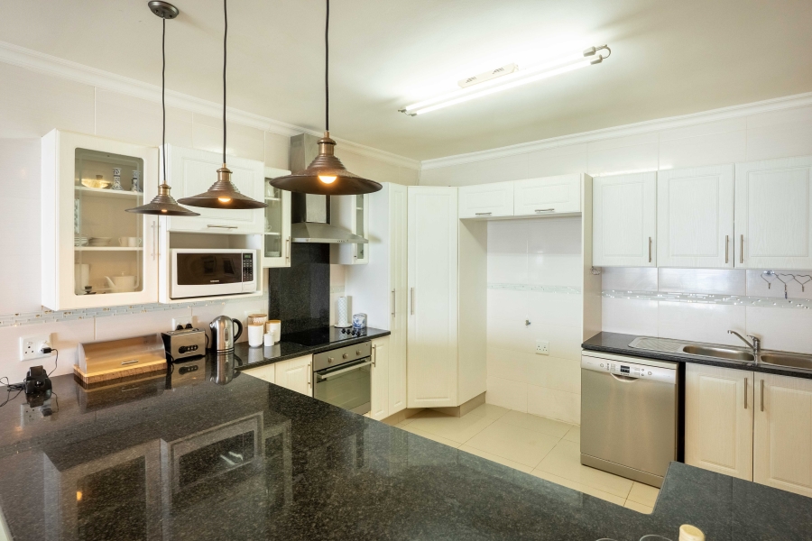 3 Bedroom Property for Sale in Amanzimtoti KwaZulu-Natal