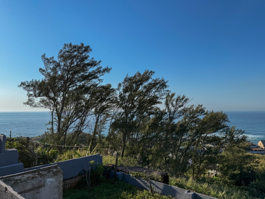 4 Bedroom Property for Sale in Tinley Manor KwaZulu-Natal