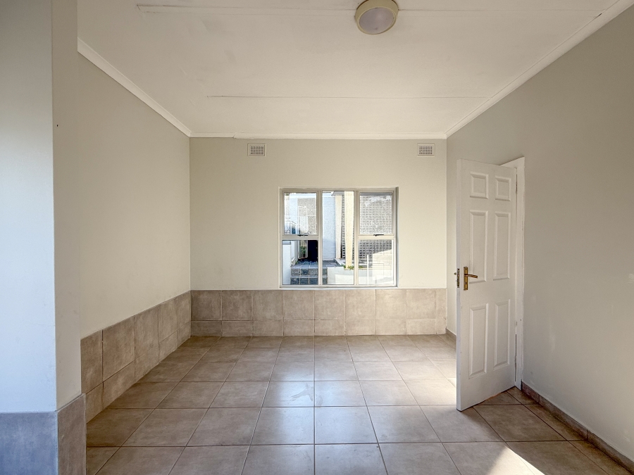 4 Bedroom Property for Sale in Tinley Manor KwaZulu-Natal