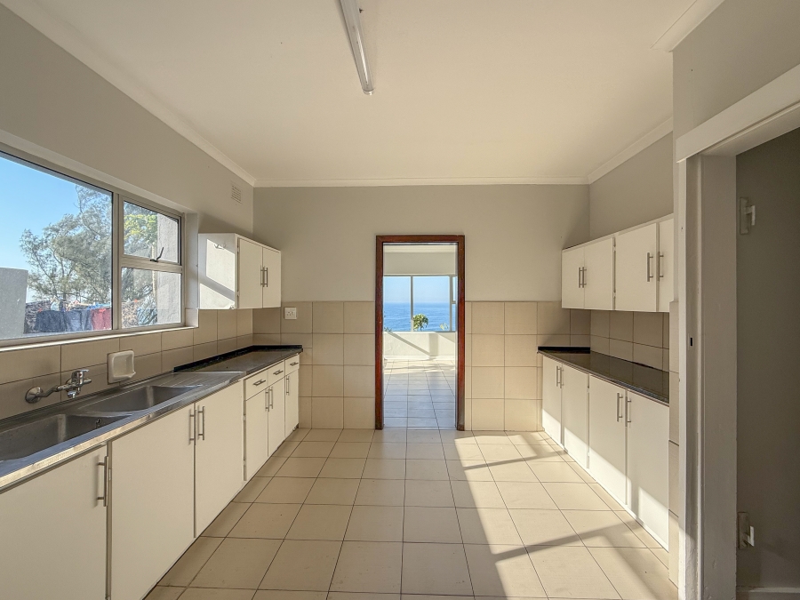 4 Bedroom Property for Sale in Tinley Manor KwaZulu-Natal