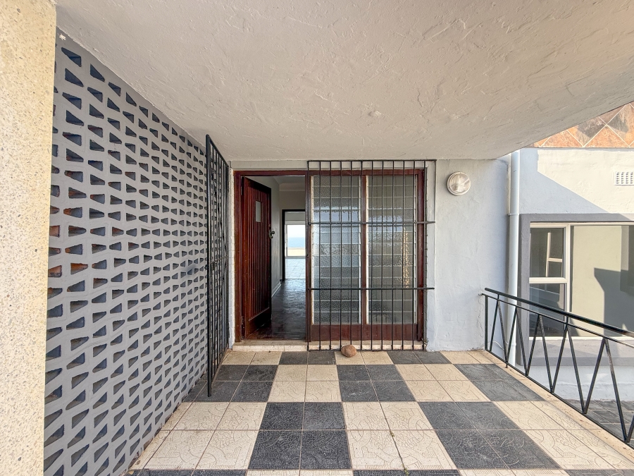 4 Bedroom Property for Sale in Tinley Manor KwaZulu-Natal