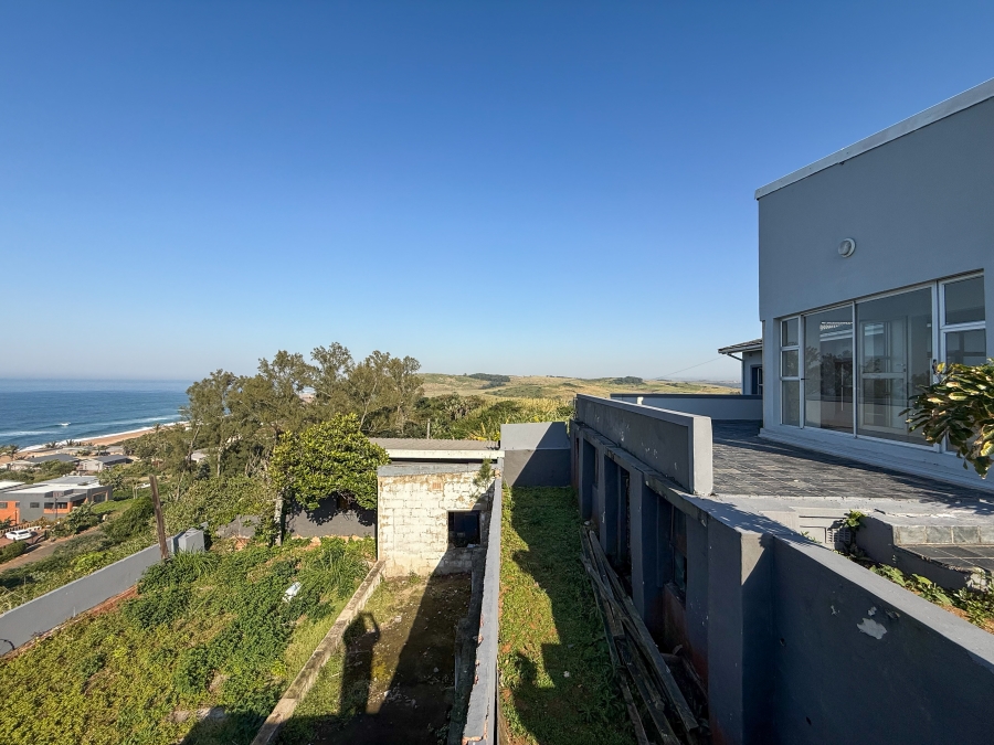 4 Bedroom Property for Sale in Tinley Manor KwaZulu-Natal