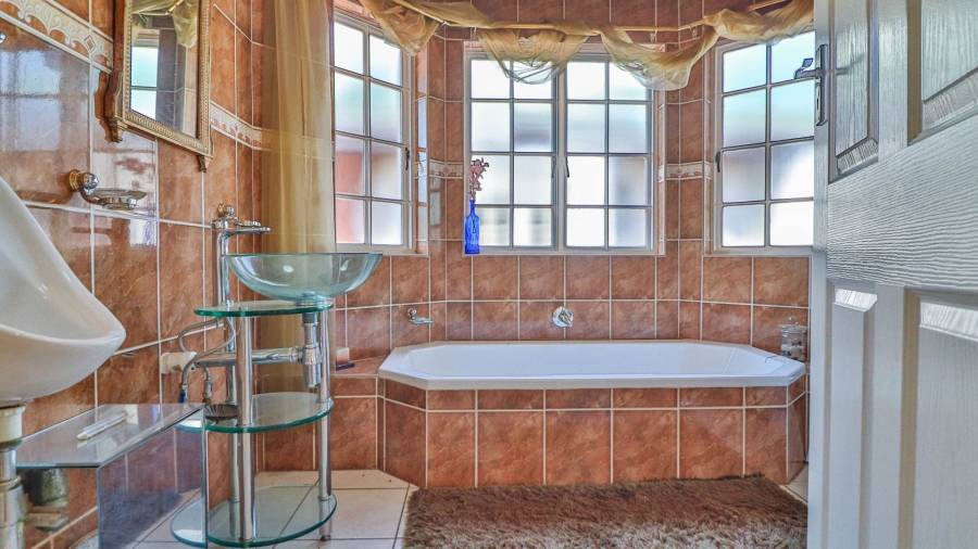3 Bedroom Property for Sale in Lincoln Meade KwaZulu-Natal