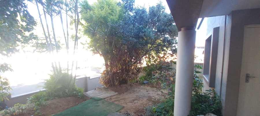 2 Bedroom Property for Sale in Essenwood KwaZulu-Natal