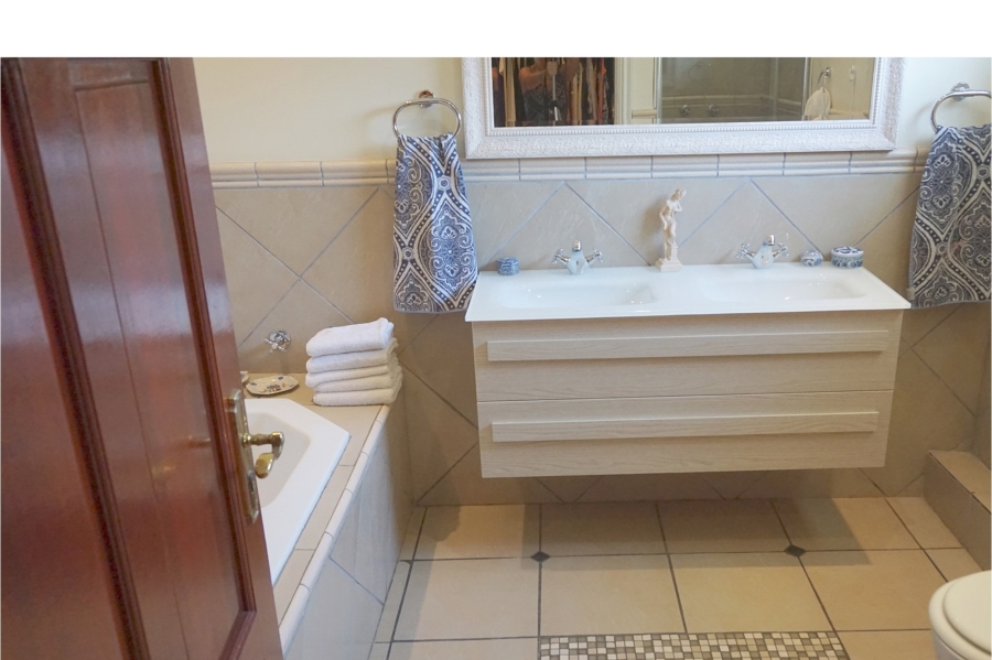 4 Bedroom Property for Sale in Sheffield Beach KwaZulu-Natal