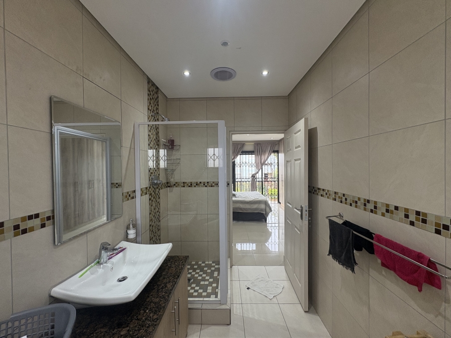 To Let 3 Bedroom Property for Rent in Clayfield KwaZulu-Natal
