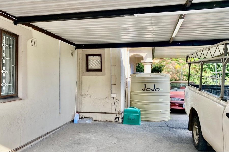 3 Bedroom Property for Sale in Parkgate KwaZulu-Natal