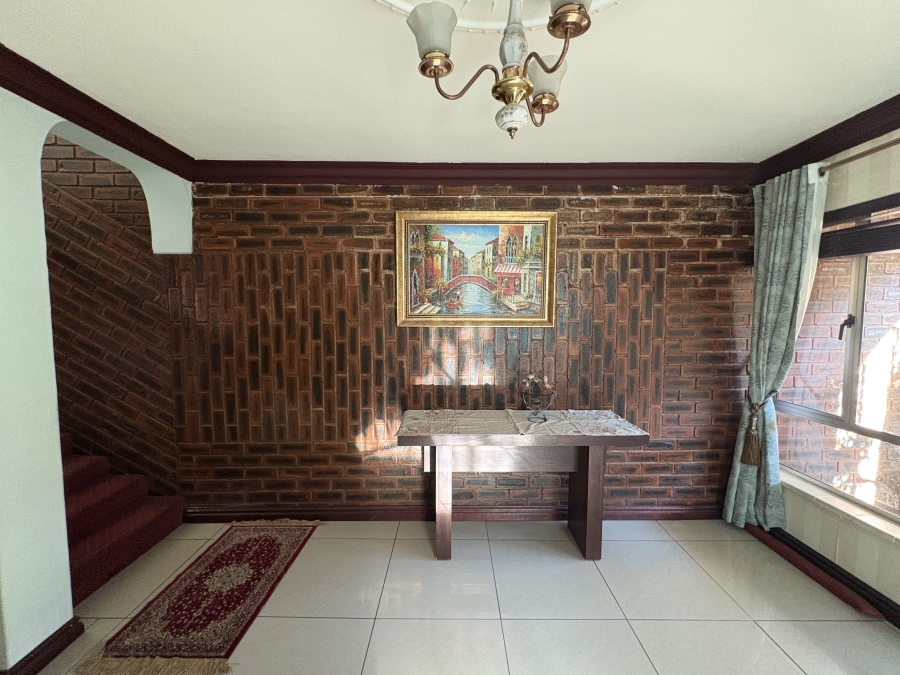 4 Bedroom Property for Sale in Lenham KwaZulu-Natal