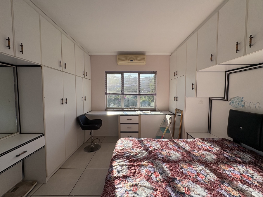 4 Bedroom Property for Sale in Lenham KwaZulu-Natal