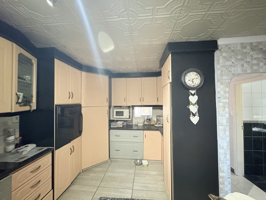 4 Bedroom Property for Sale in Lenham KwaZulu-Natal