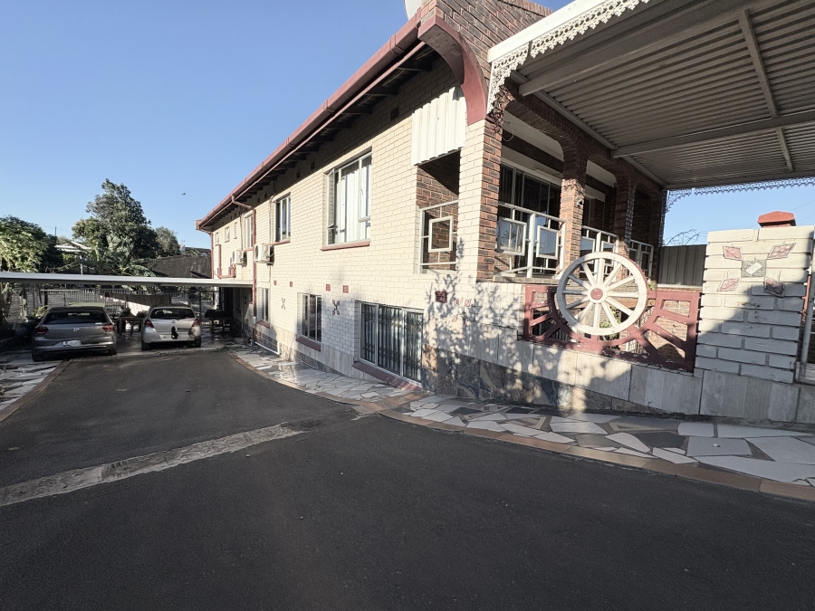 4 Bedroom Property for Sale in Lenham KwaZulu-Natal