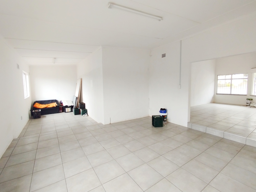 To Let commercial Property for Rent in Moseley Park KwaZulu-Natal