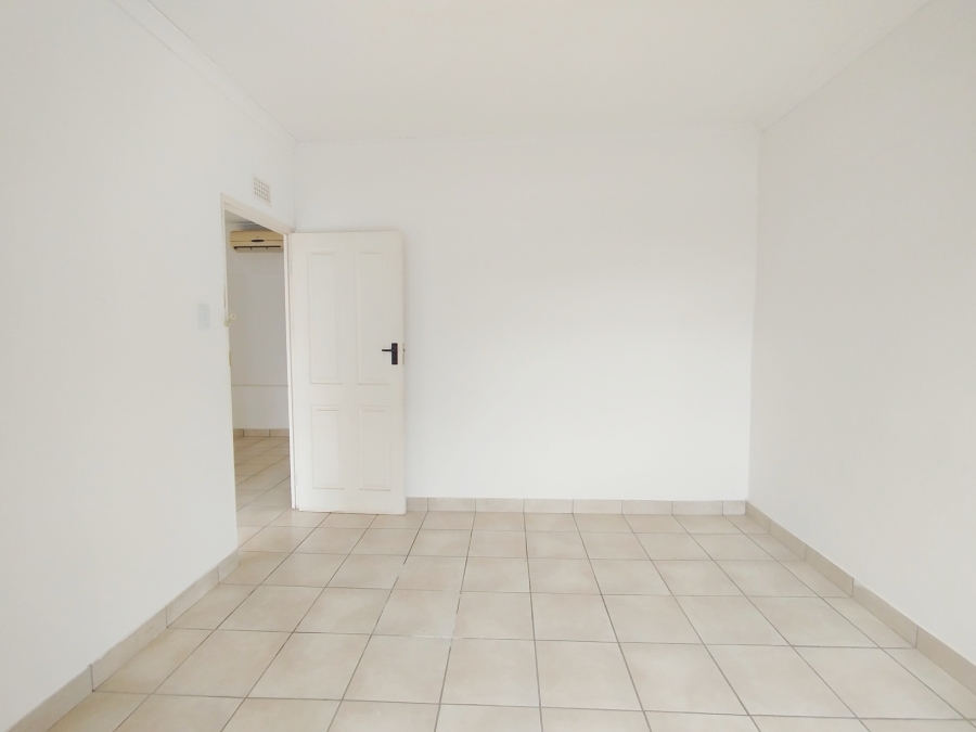 To Let commercial Property for Rent in Moseley Park KwaZulu-Natal