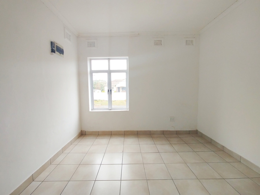 To Let commercial Property for Rent in Moseley Park KwaZulu-Natal