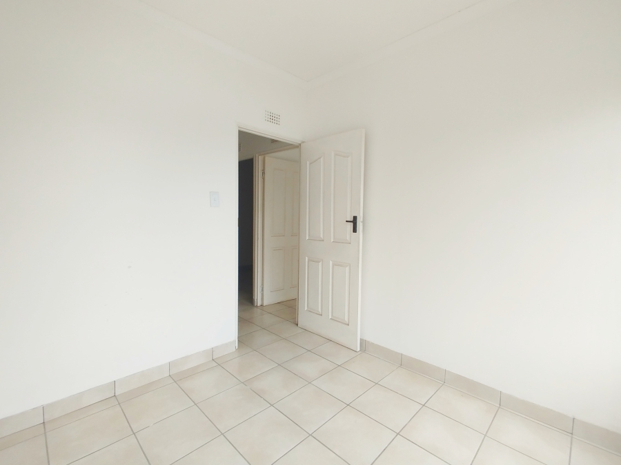 To Let commercial Property for Rent in Moseley Park KwaZulu-Natal