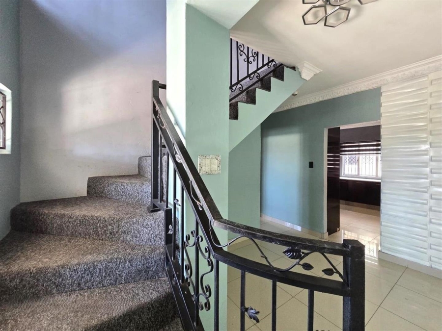 5 Bedroom Property for Sale in Eastbury KwaZulu-Natal