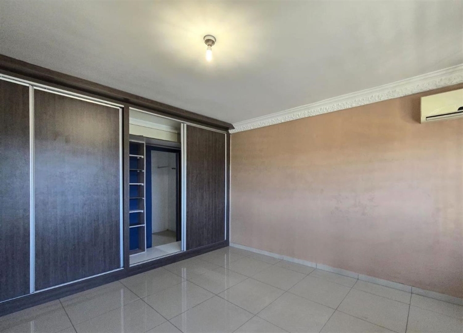 5 Bedroom Property for Sale in Eastbury KwaZulu-Natal