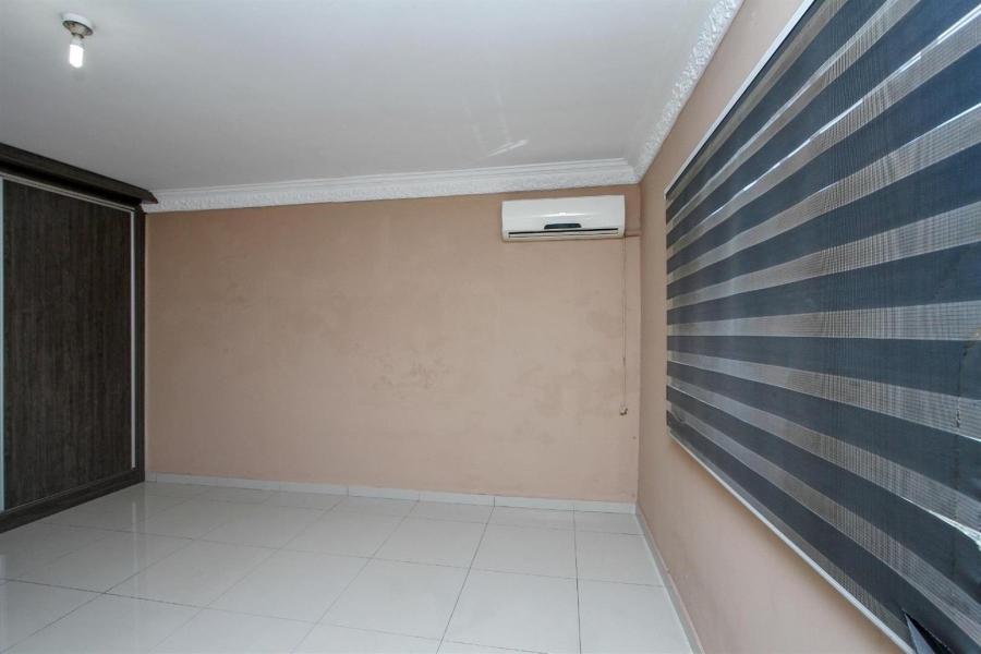 5 Bedroom Property for Sale in Eastbury KwaZulu-Natal