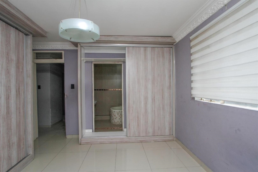 5 Bedroom Property for Sale in Eastbury KwaZulu-Natal