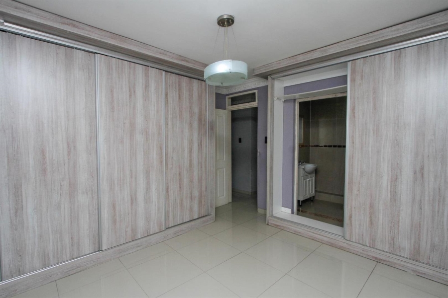 5 Bedroom Property for Sale in Eastbury KwaZulu-Natal