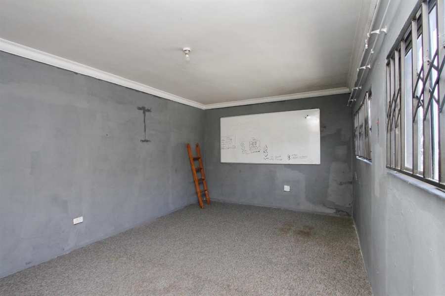 5 Bedroom Property for Sale in Eastbury KwaZulu-Natal