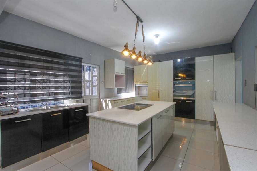 5 Bedroom Property for Sale in Eastbury KwaZulu-Natal