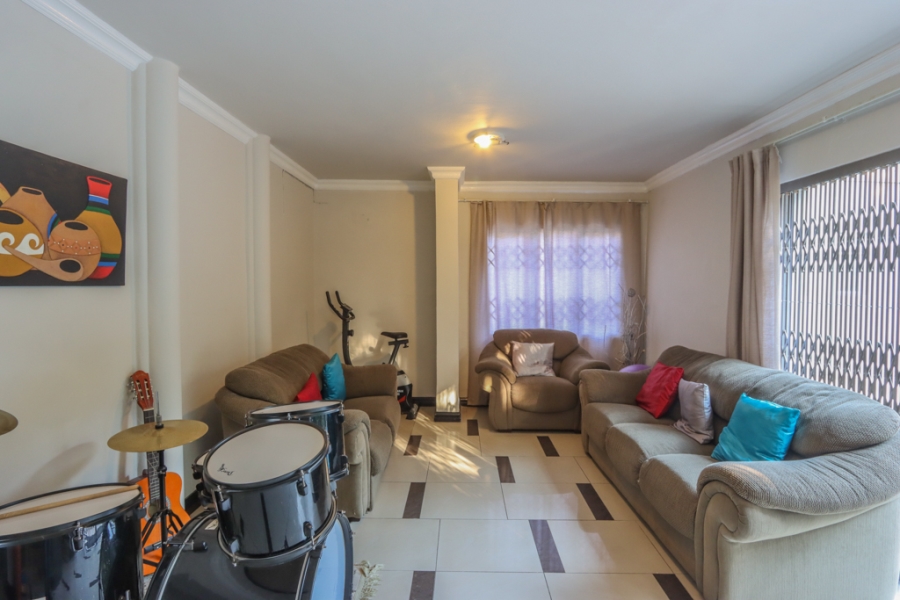 3 Bedroom Property for Sale in Brighton Beach KwaZulu-Natal