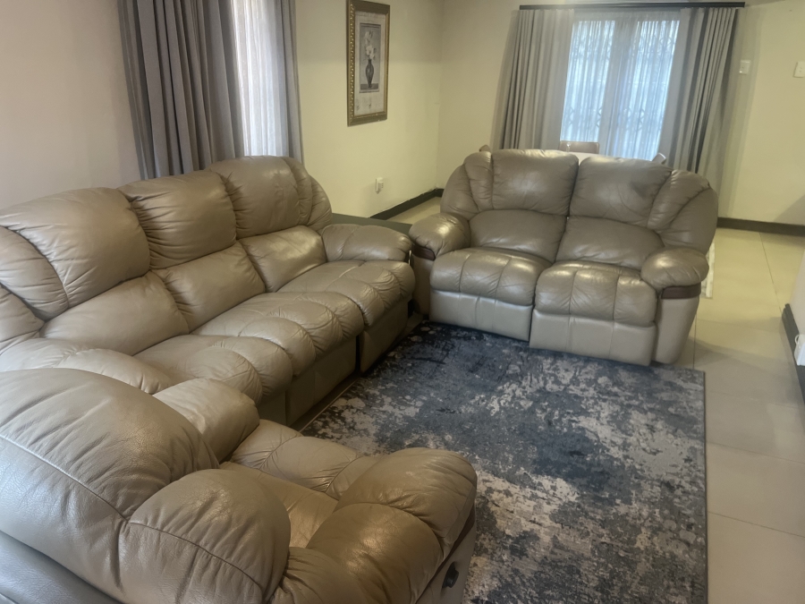 3 Bedroom Property for Sale in Raisethorpe KwaZulu-Natal