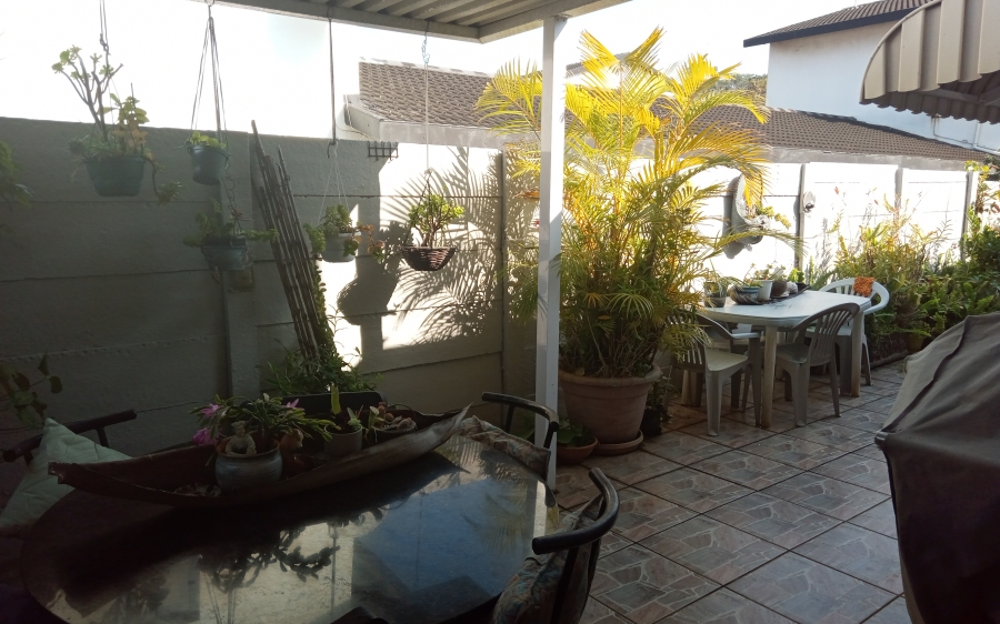 3 Bedroom Property for Sale in Uvongo KwaZulu-Natal