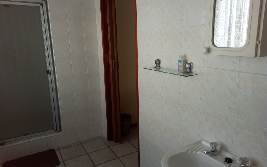 3 Bedroom Property for Sale in Uvongo KwaZulu-Natal