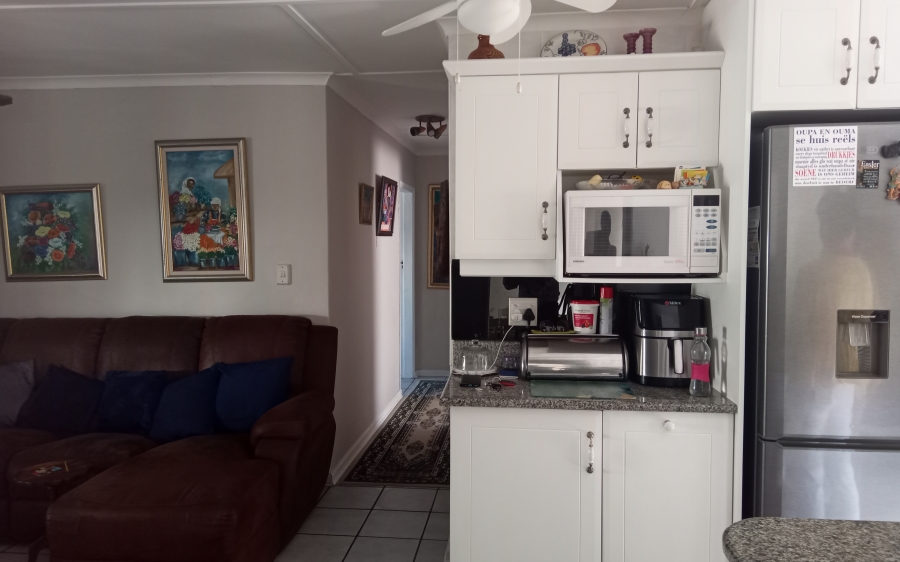 3 Bedroom Property for Sale in Uvongo KwaZulu-Natal