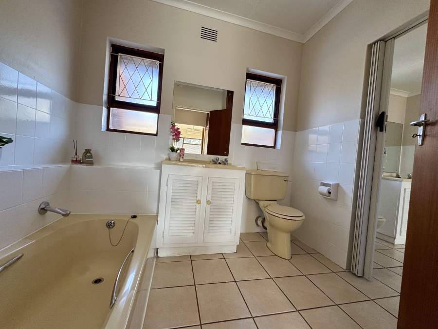 3 Bedroom Property for Sale in Hayfields KwaZulu-Natal