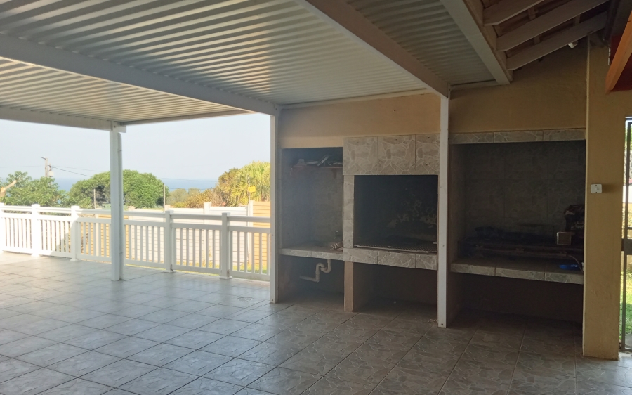 3 Bedroom Property for Sale in Uvongo KwaZulu-Natal