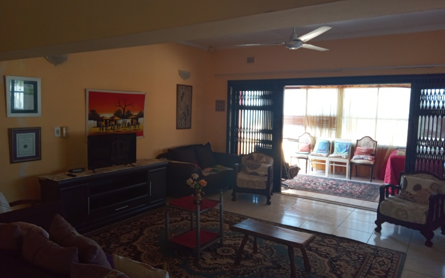 3 Bedroom Property for Sale in Uvongo KwaZulu-Natal