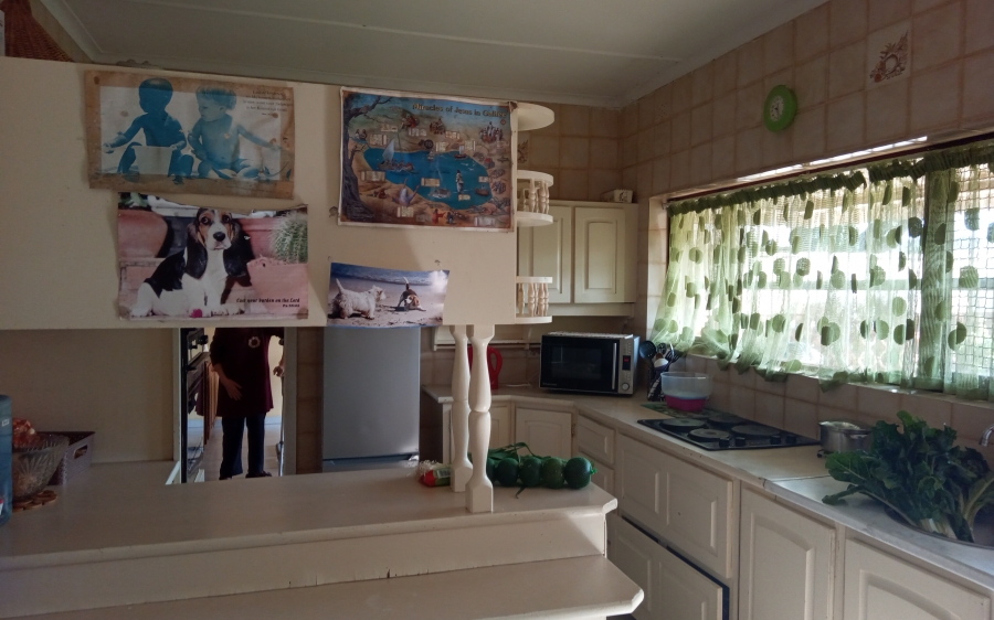 3 Bedroom Property for Sale in Uvongo KwaZulu-Natal