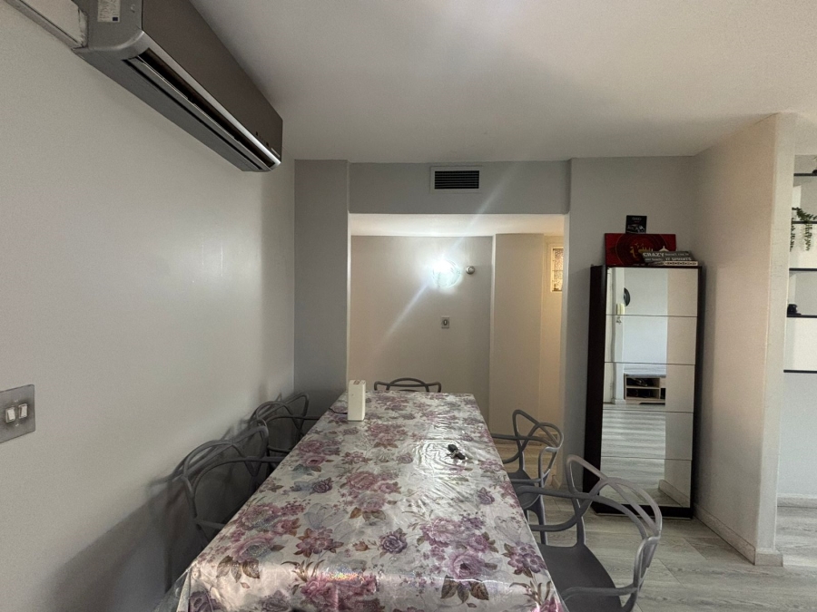 3 Bedroom Property for Sale in Morningside KwaZulu-Natal