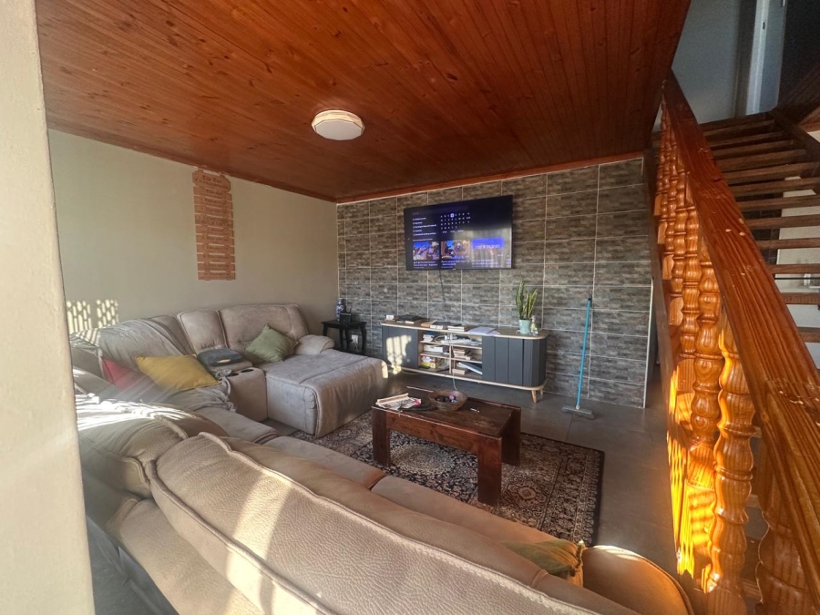 To Let 3 Bedroom Property for Rent in Cleland KwaZulu-Natal