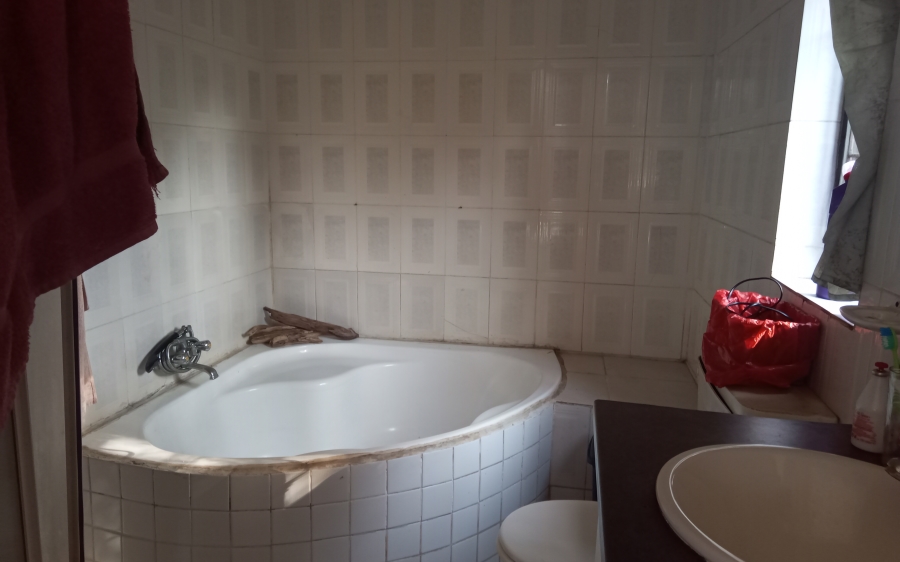 3 Bedroom Property for Sale in Manaba Beach KwaZulu-Natal