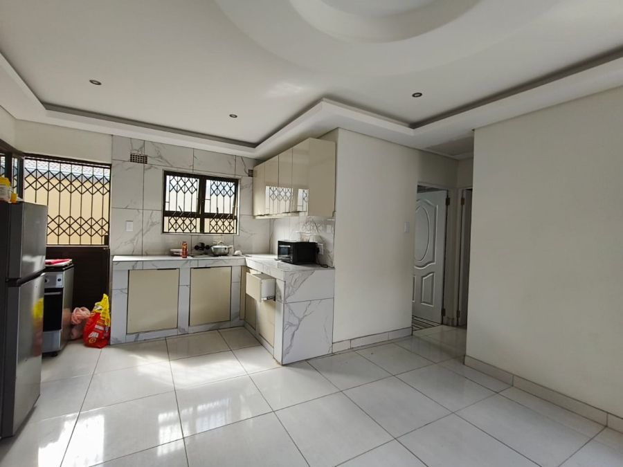To Let 2 Bedroom Property for Rent in Oslo Beach KwaZulu-Natal