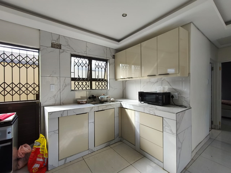 To Let 2 Bedroom Property for Rent in Oslo Beach KwaZulu-Natal