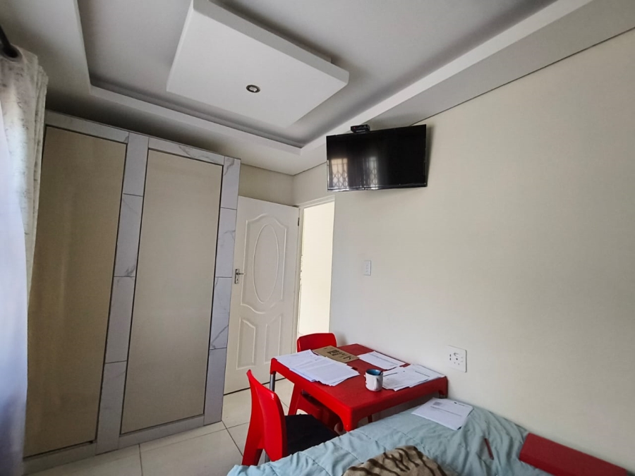 To Let 2 Bedroom Property for Rent in Oslo Beach KwaZulu-Natal