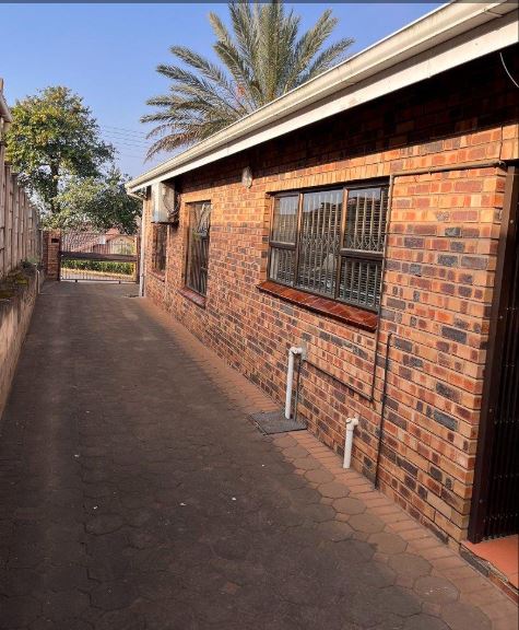 4 Bedroom Property for Sale in Allandale KwaZulu-Natal